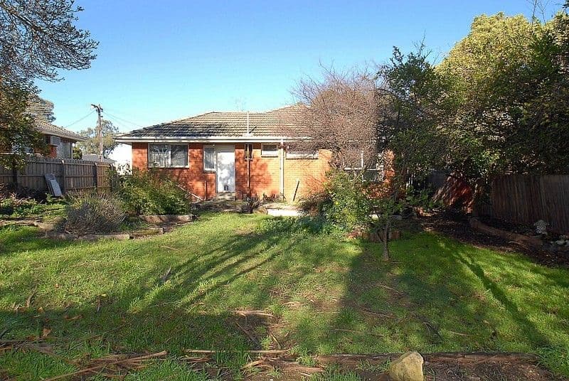 1 Giselle Avenue, WANTIRNA SOUTH VIC 3152, Wantirna South - Thumbnail 6