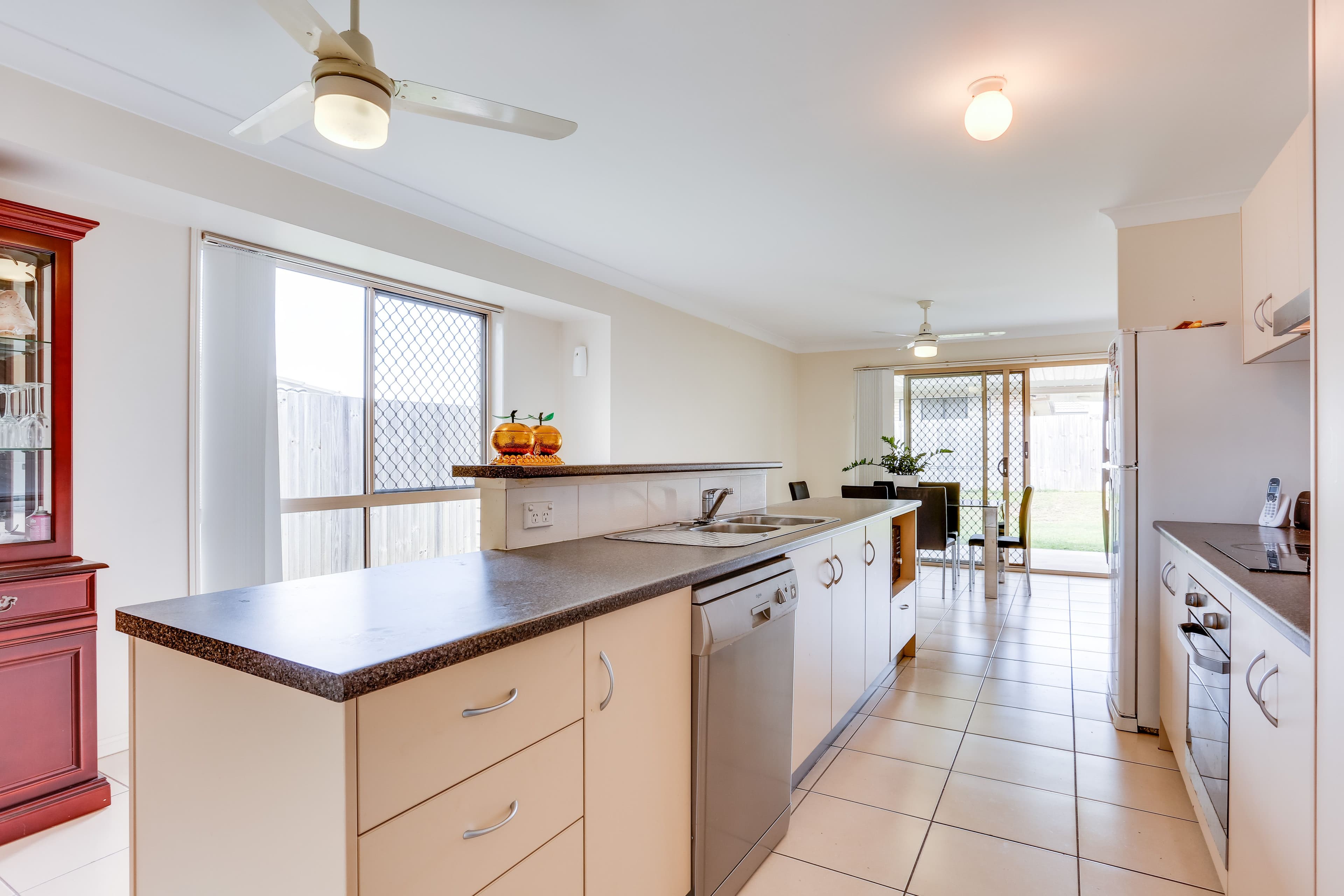 70 Steelwood Street, Heathwood QLD 4110, Heathwood - Thumbnail 2