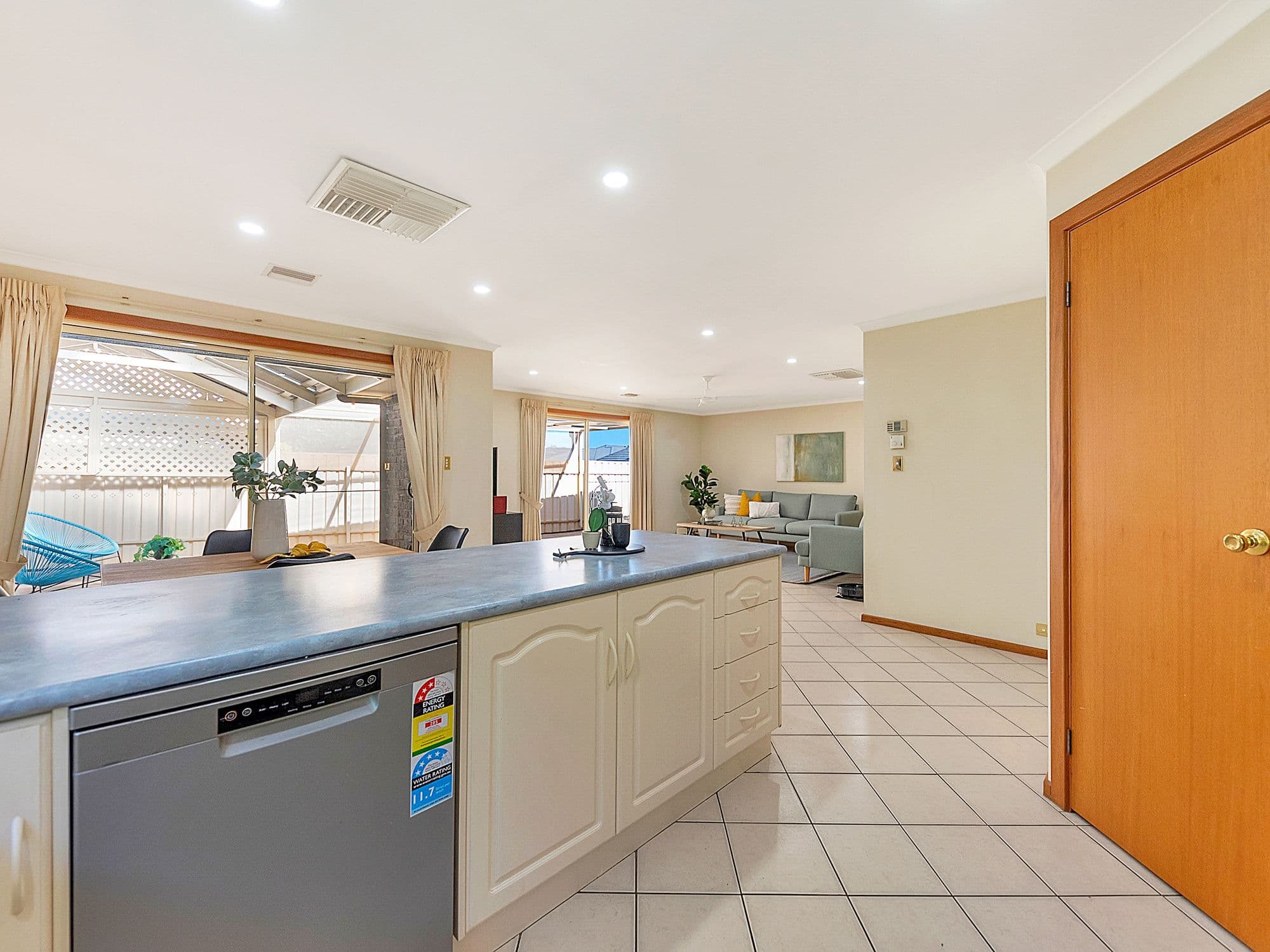 9 Douglas Avenue, Hillcrest SA 5086, Hillcrest - Thumbnail 7