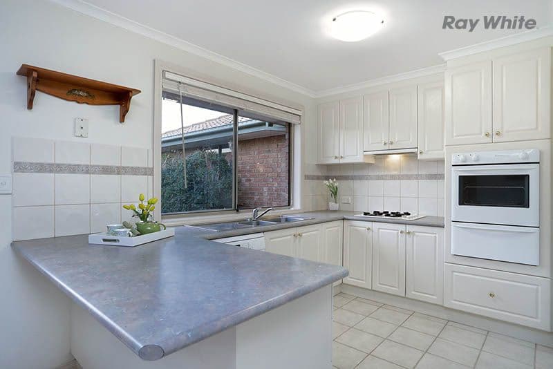 4 Contursi Drive, SYDENHAM VIC 3037, Sydenham - Thumbnail 2