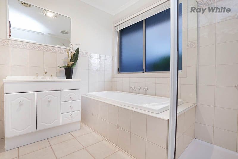 4 Contursi Drive, SYDENHAM VIC 3037, Sydenham - Thumbnail 5