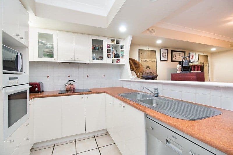 22 Glenside Drive, Robina QLD 4226, Robina - Thumbnail 3