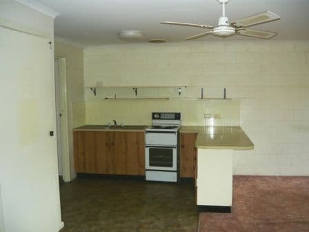 610 Kemp Street, LAVINGTON NSW 2641, Lavington - Thumbnail 3