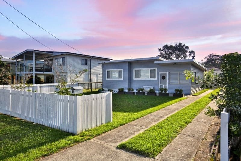 35 Eastbourne Avenue, Culburra Beach - Image 1