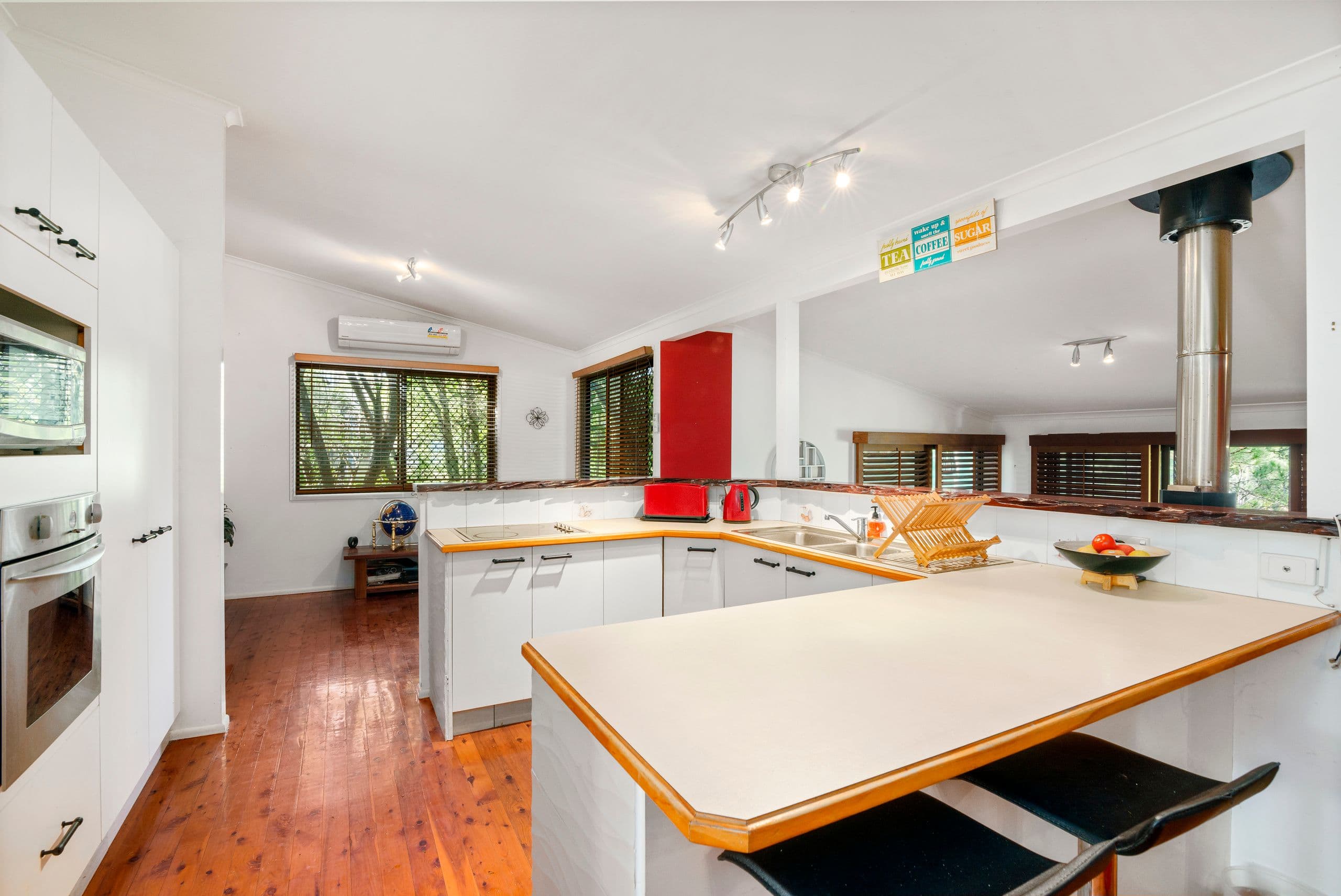 85 Avocado Street, Elanora QLD 4221, Elanora - Thumbnail 3
