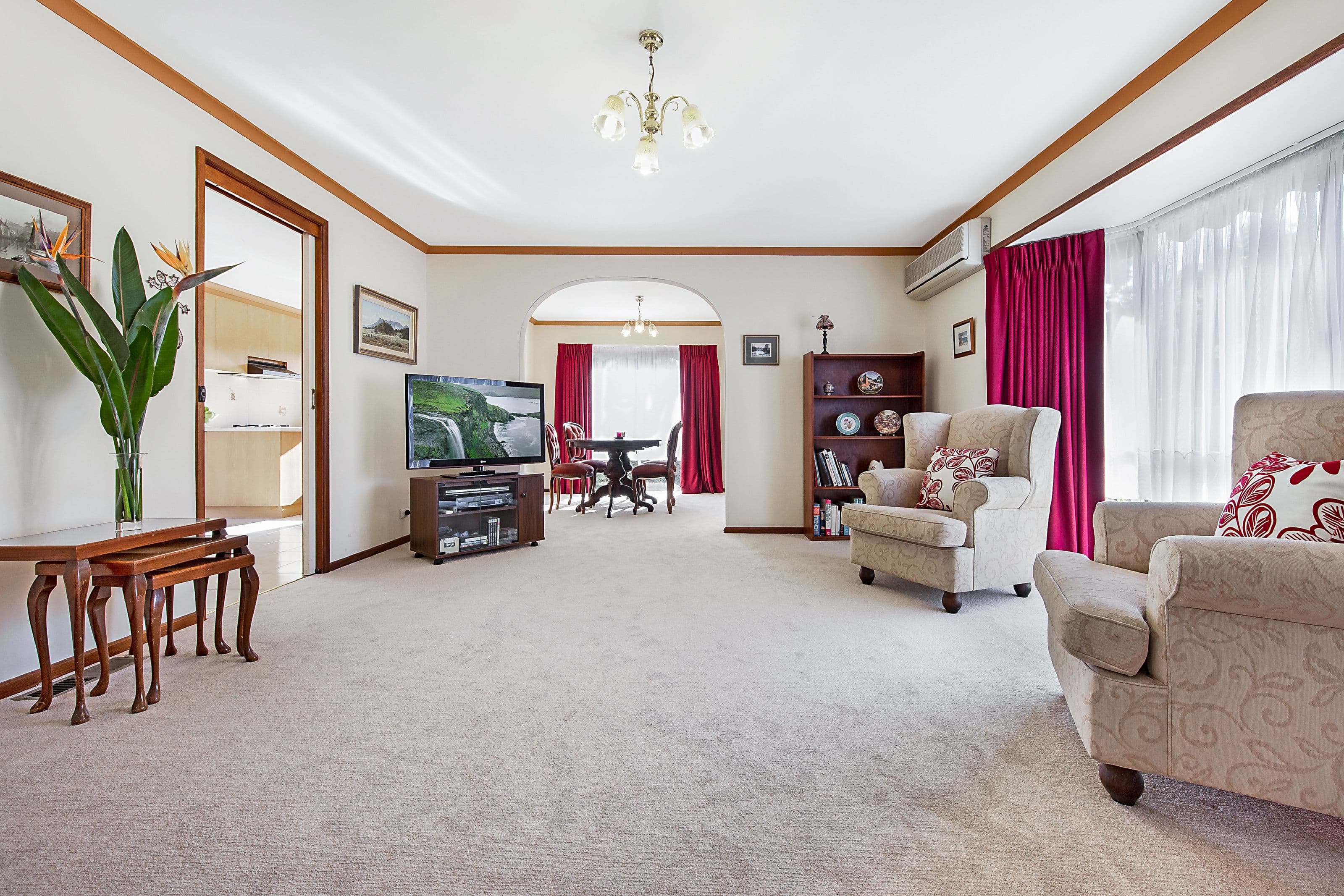 8 Madeline Street, Glen Waverley VIC 3150, Glen Waverley - Thumbnail 4