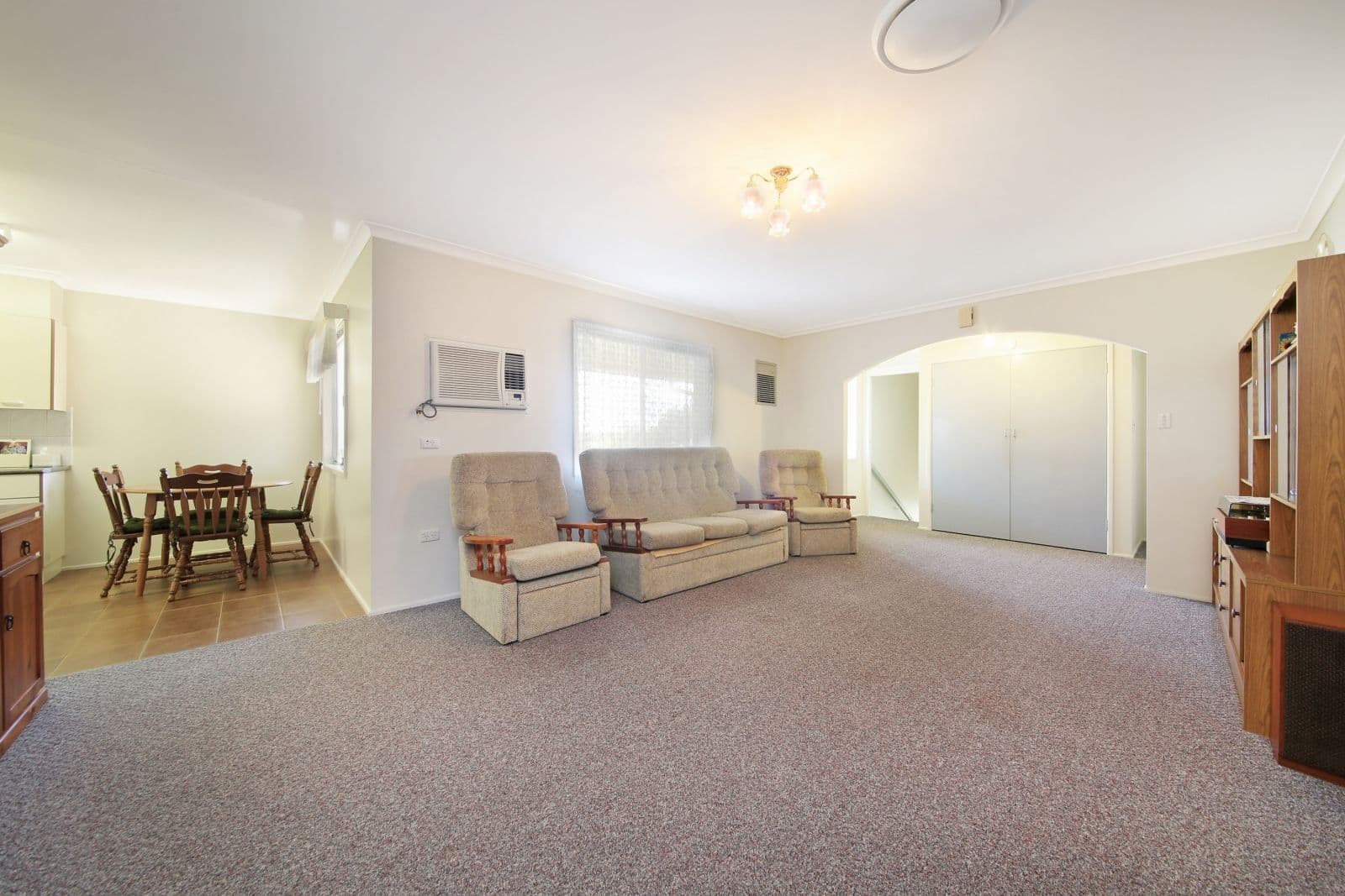 30 Geoffrey Avenue, Southport QLD 4215, Southport - Thumbnail 3