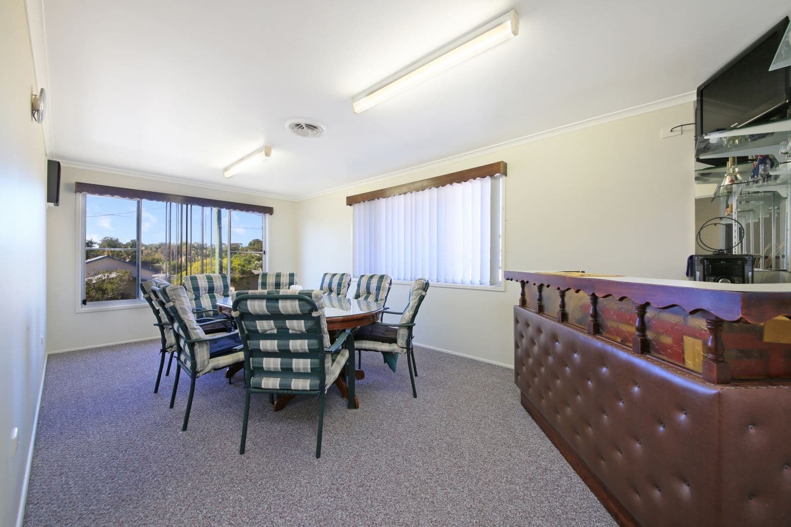 30 Geoffrey Avenue, Southport QLD 4215, Southport - Thumbnail 4