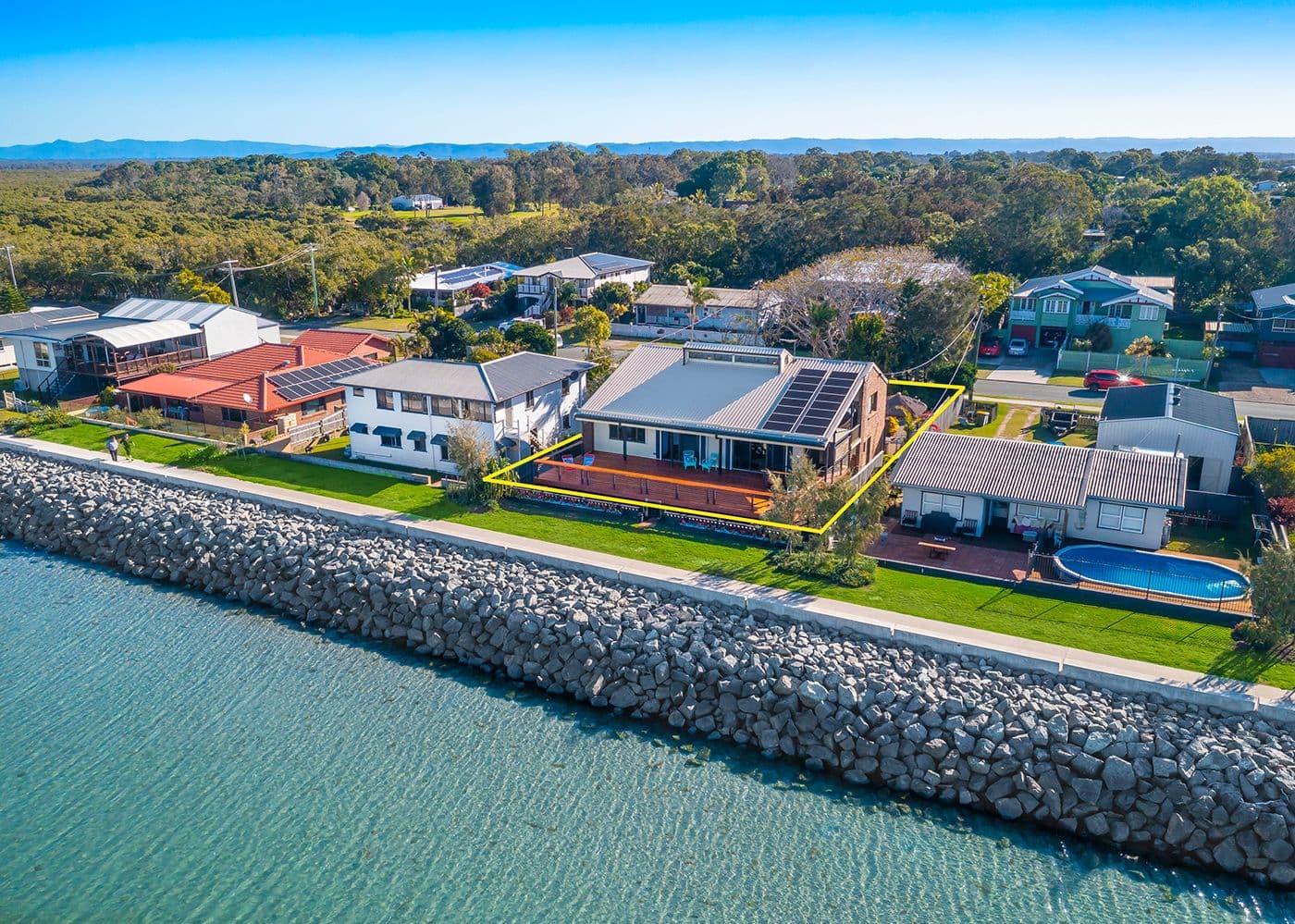 115 Biggs Avenue, Beachmere QLD 4510, Beachmere - Thumbnail 3