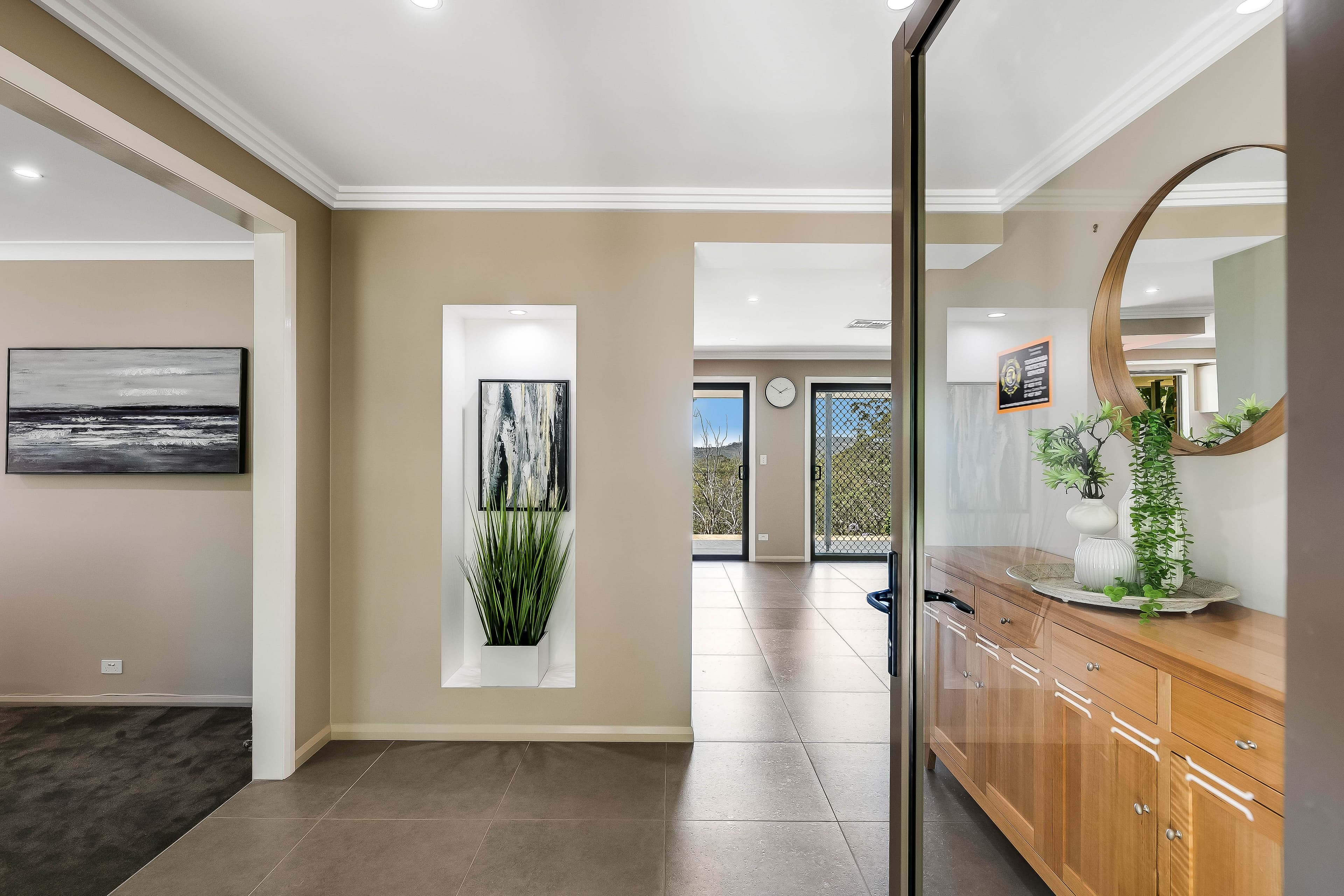 14 Inadale Court, Middle Ridge QLD 4350, Middle Ridge - Thumbnail 3