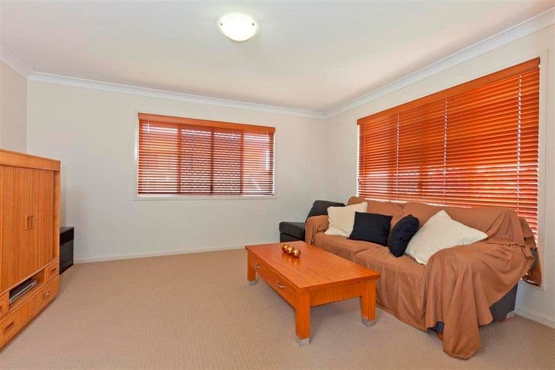 21 Janelle Court, WELLINGTON POINT QLD 4160, Wellington Point - Thumbnail 3
