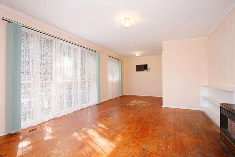 11 Judith Avenue, BORONIA VIC 3155, Boronia - Thumbnail 2