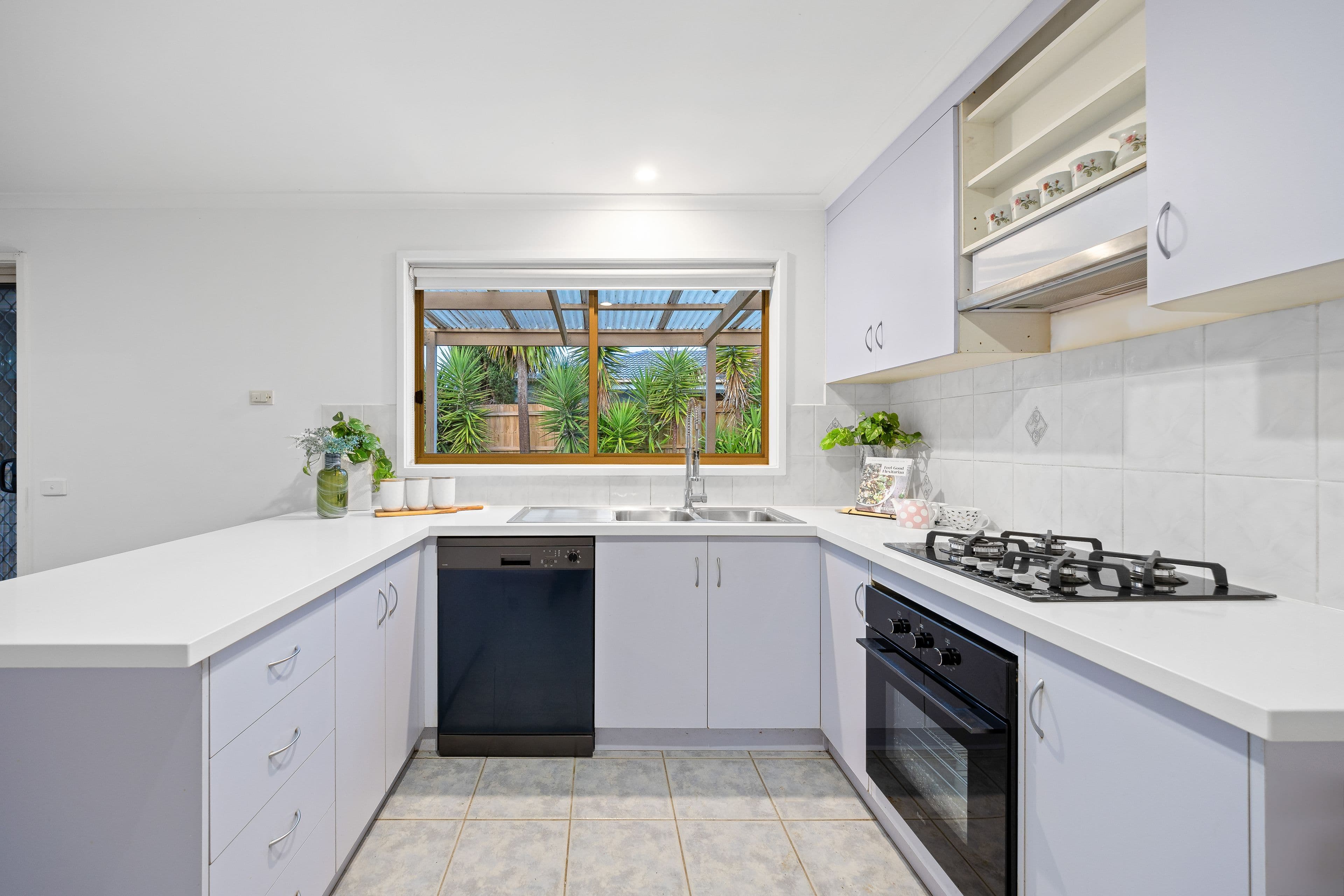 10 Gilja Court, Cranbourne West VIC 3977, Cranbourne West - Thumbnail 5