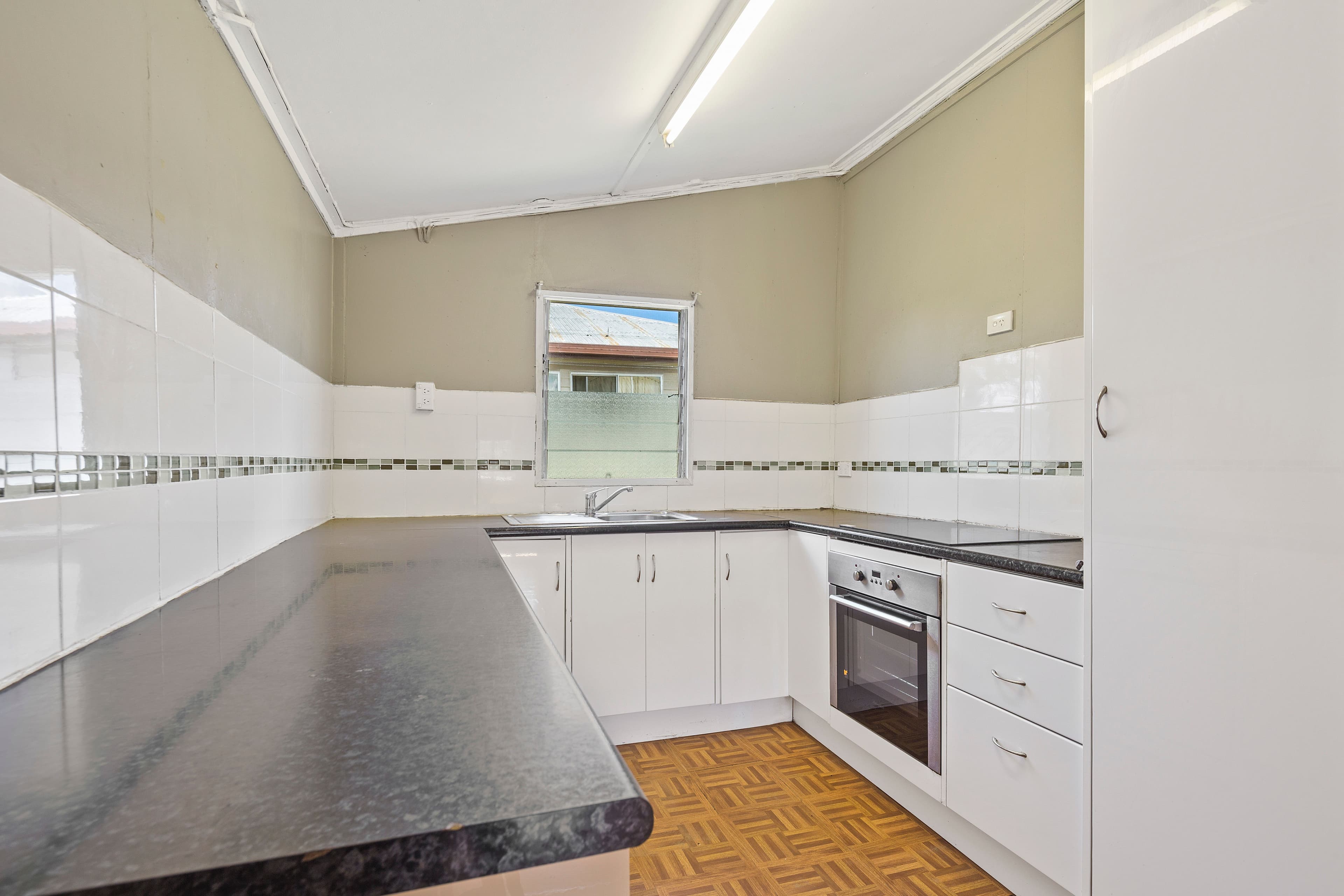 10 Waite Street, Proserpine QLD 4800, Proserpine - Thumbnail 2