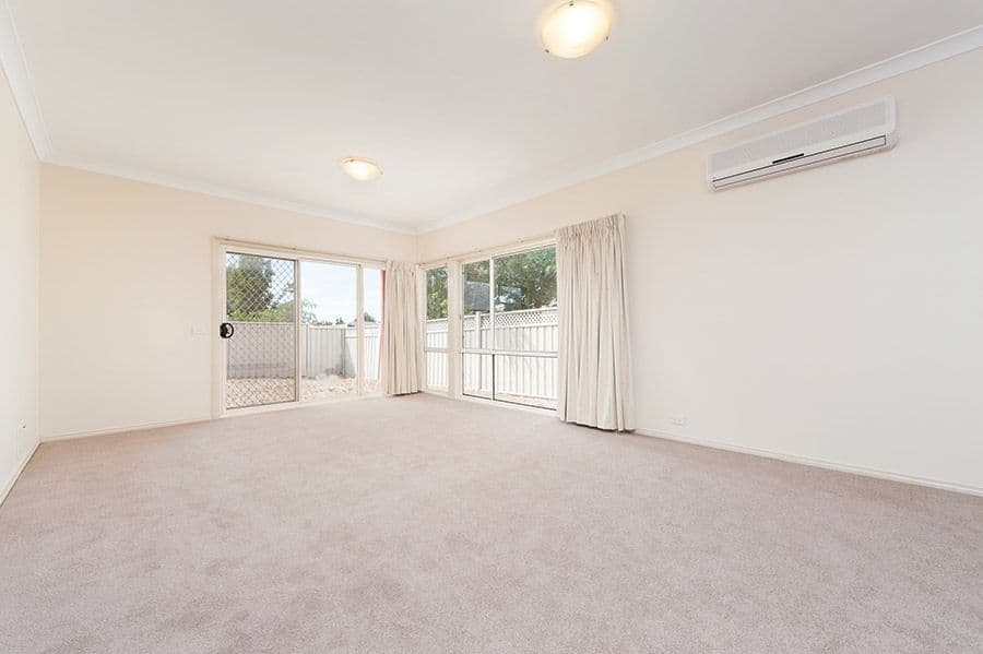 2 Heathwood Close, Craigieburn VIC 3064, Craigieburn - Thumbnail 4