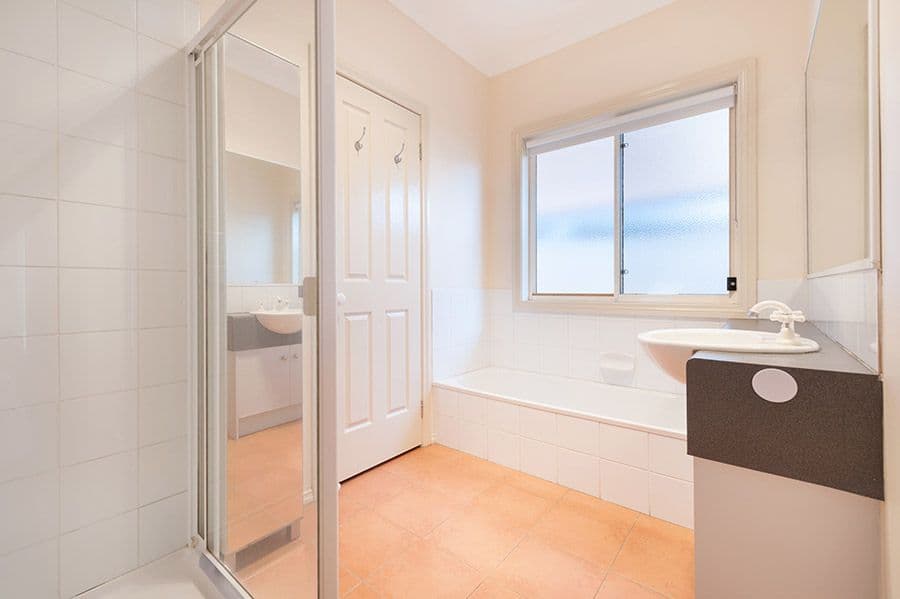 2 Heathwood Close, Craigieburn VIC 3064, Craigieburn - Thumbnail 6