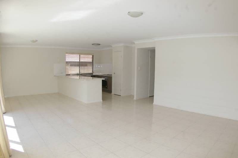 56 Shayne Avenue, DECEPTION BAY QLD 4508, Deception Bay - Thumbnail 2