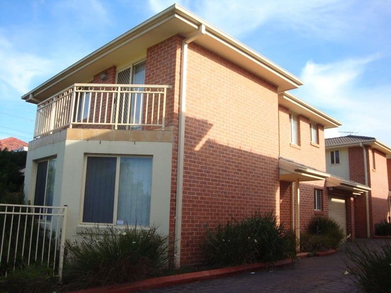 616 The Horsley Drive, SMITHFIELD NSW 2164, Smithfield - Image 1
