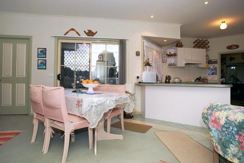 1 Hyde Park Walk, MOOROOLBARK VIC 3138, Mooroolbark - Thumbnail 6