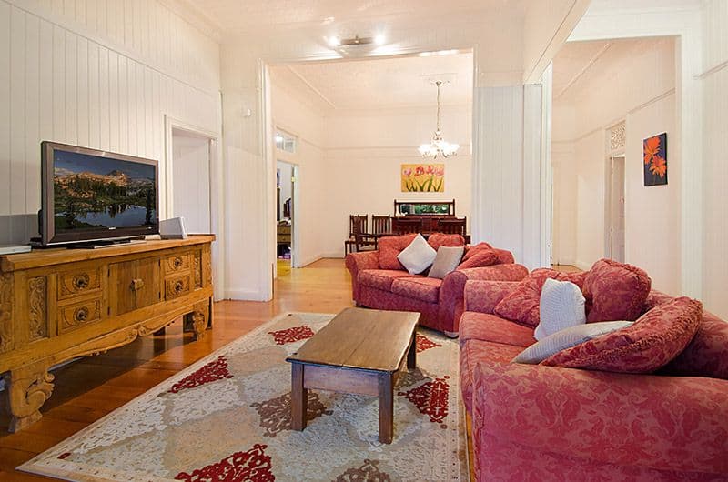 4 Hamilton Road, WAVELL HEIGHTS QLD 4012, Wavell Heights - Thumbnail 4