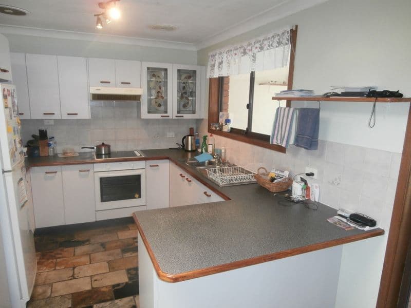 26 Watkin Avenue, WOY WOY NSW 2256, Woy Woy - Thumbnail 2