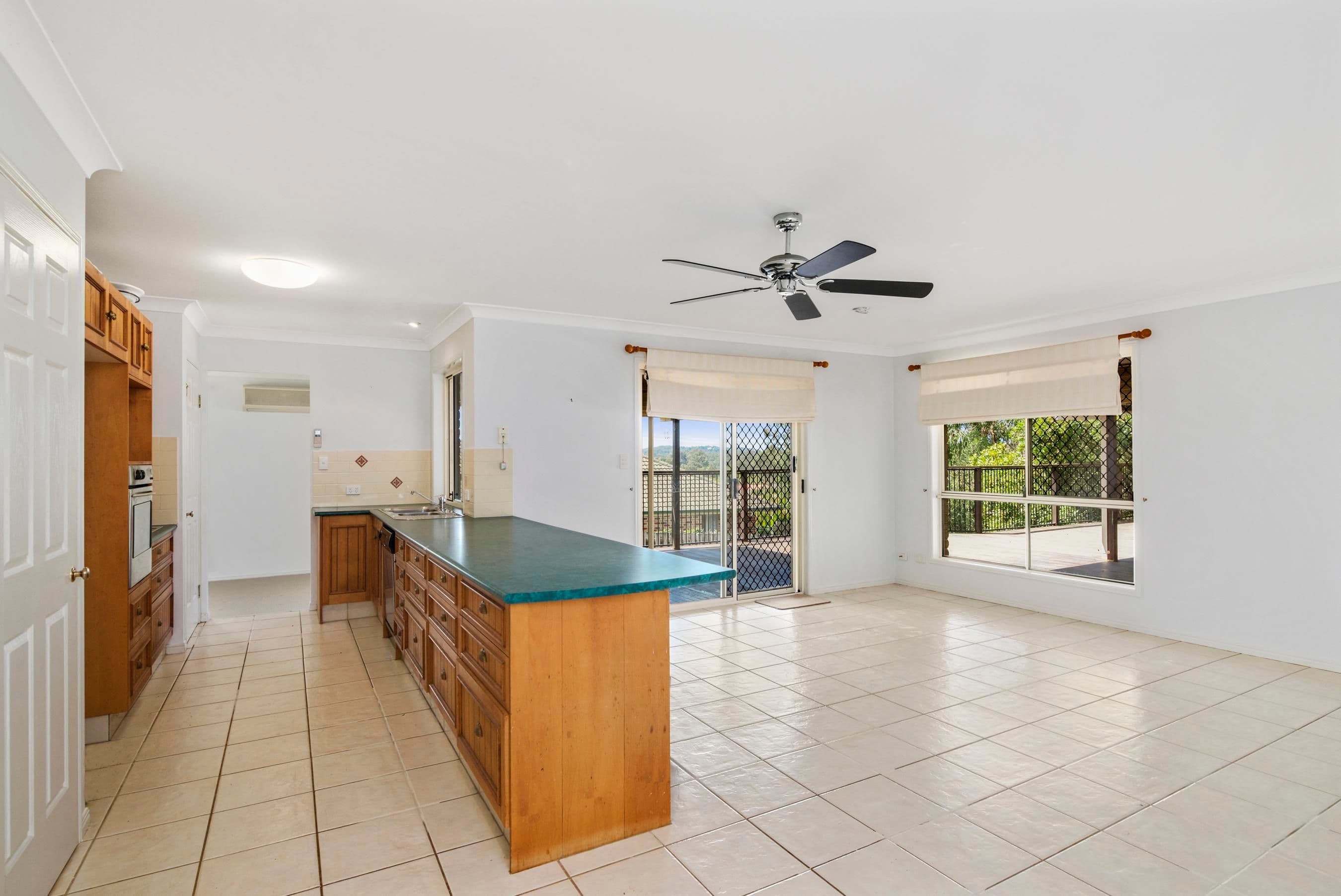 20 Hibertia Avenue, Elanora QLD 4221, Elanora - Thumbnail 2