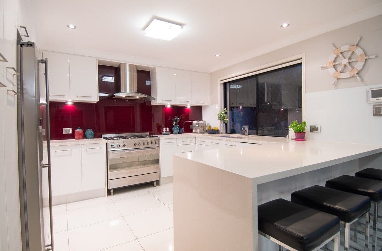 8 Maltravers Drive, Arundel QLD 4214, Arundel - Thumbnail 4