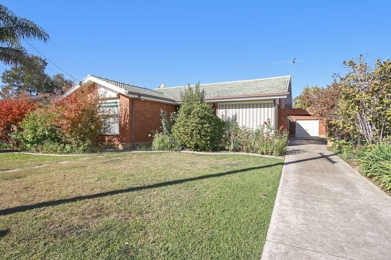 343 Lawrence Street, Wodonga VIC 3690, West Wodonga - Image 1