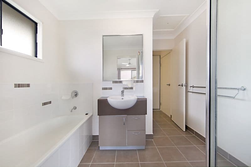13 Mt Jagged Street, DEERAGUN QLD 4818, Deeragun - Thumbnail 8