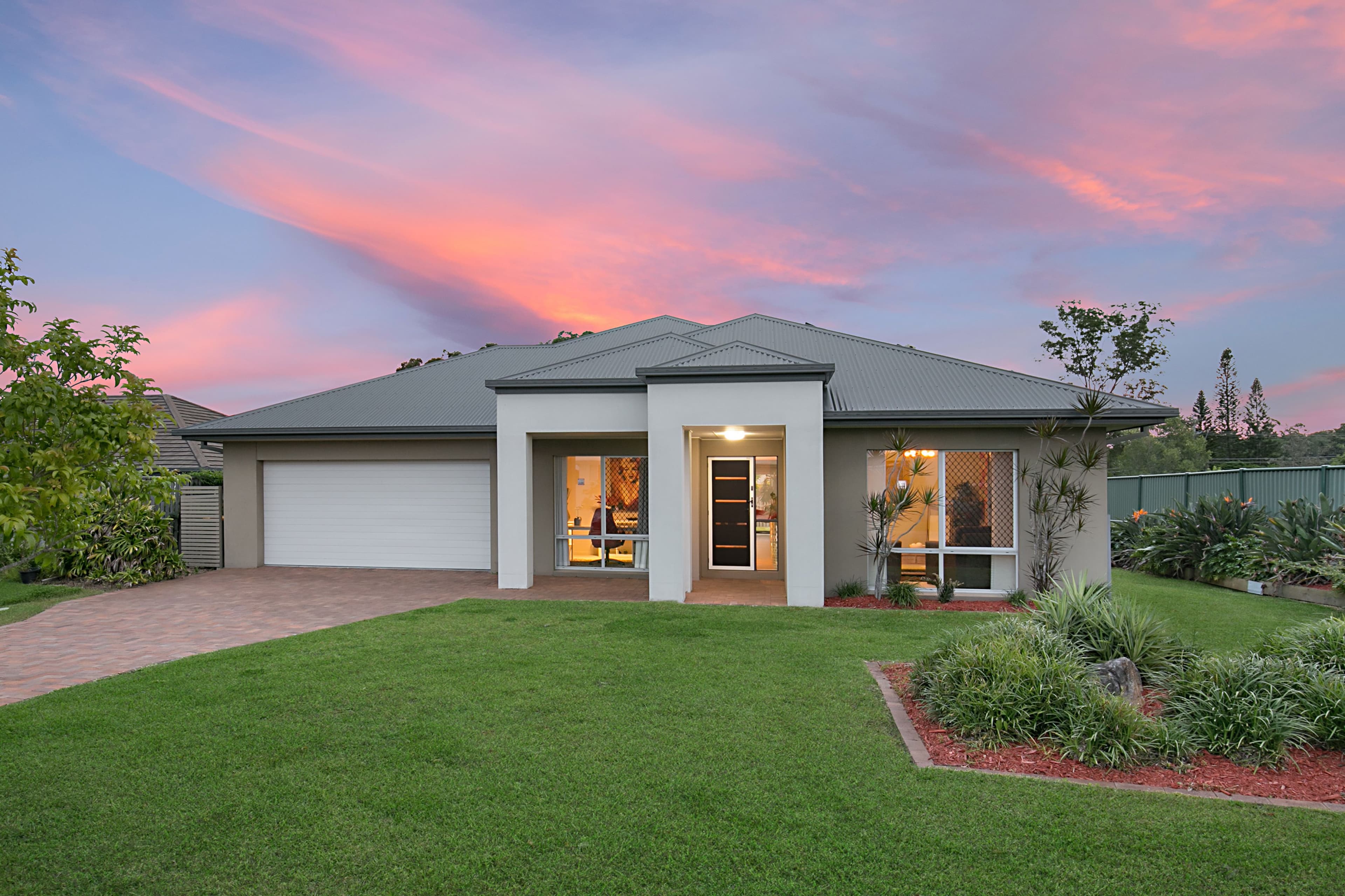 18 Dennis Vale Drive, Daisy Hill QLD 4127, Daisy Hill - Image 1