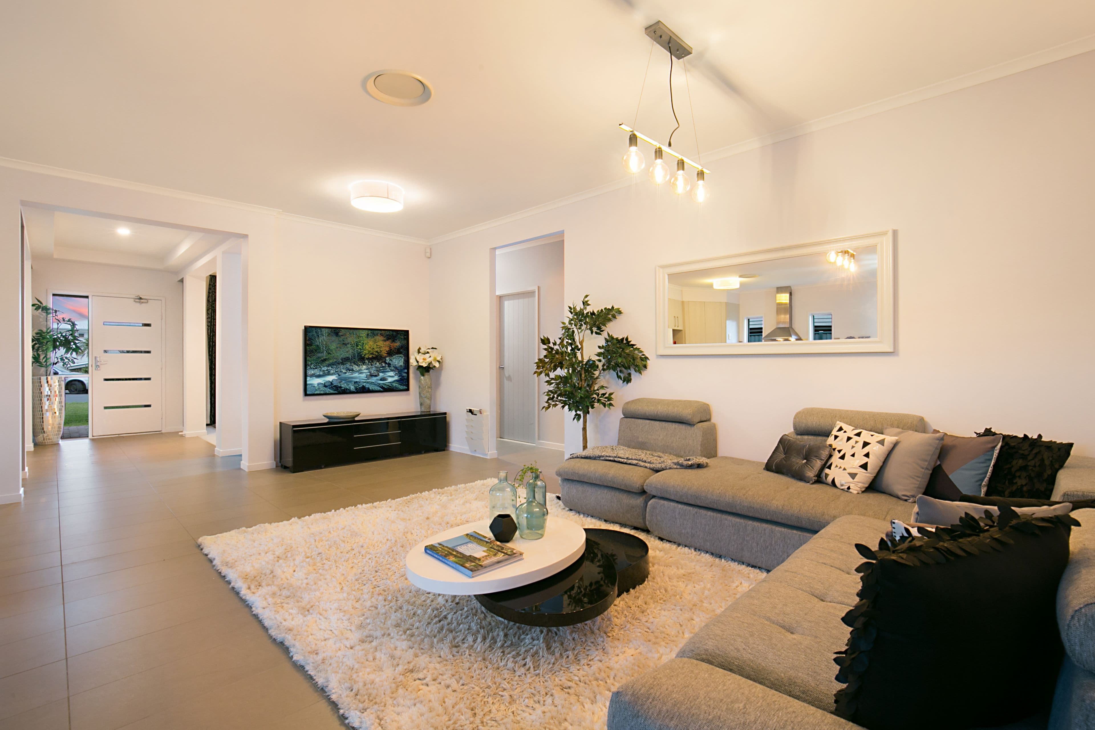 18 Dennis Vale Drive, Daisy Hill QLD 4127, Daisy Hill - Thumbnail 2
