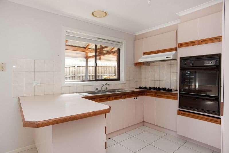 38 Crampton Crescent, MILL PARK VIC 3082, Mill Park - Thumbnail 2