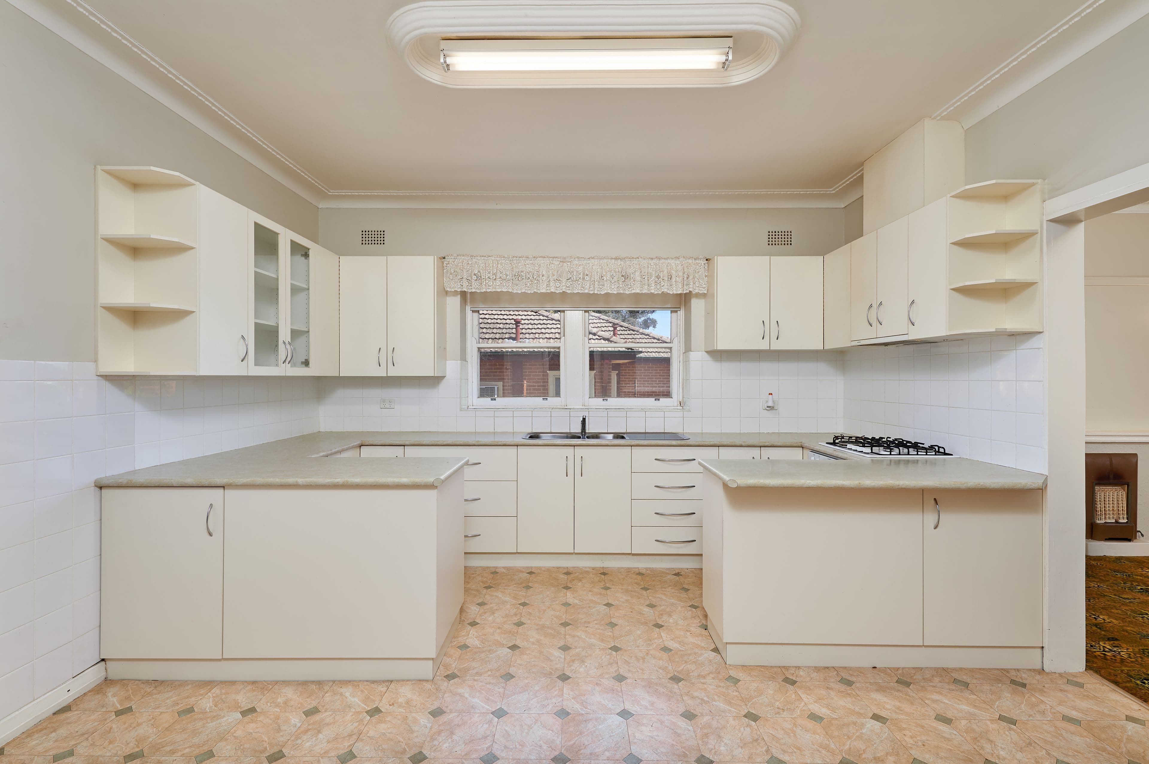 56 Blamey Street, Turvey Park - Thumbnail 2