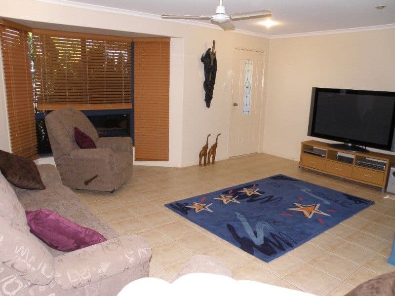 17 Culloden Place, BEACONSFIELD QLD 4740, Beaconsfield - Thumbnail 2