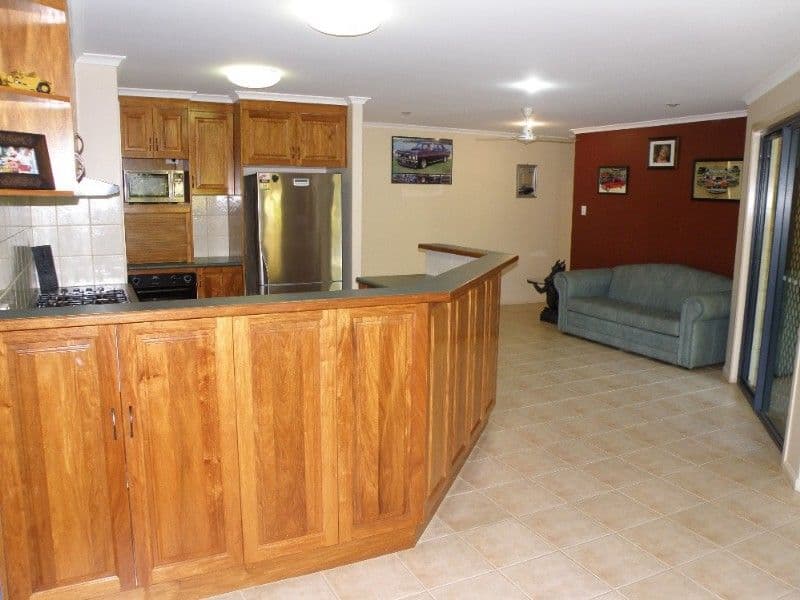 17 Culloden Place, BEACONSFIELD QLD 4740, Beaconsfield - Thumbnail 4