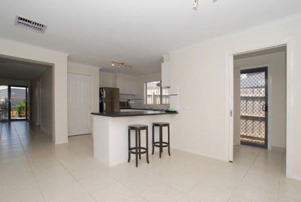 4 Ella Paige Place, CARRUM DOWNS VIC 3201, Carrum Downs - Thumbnail 6