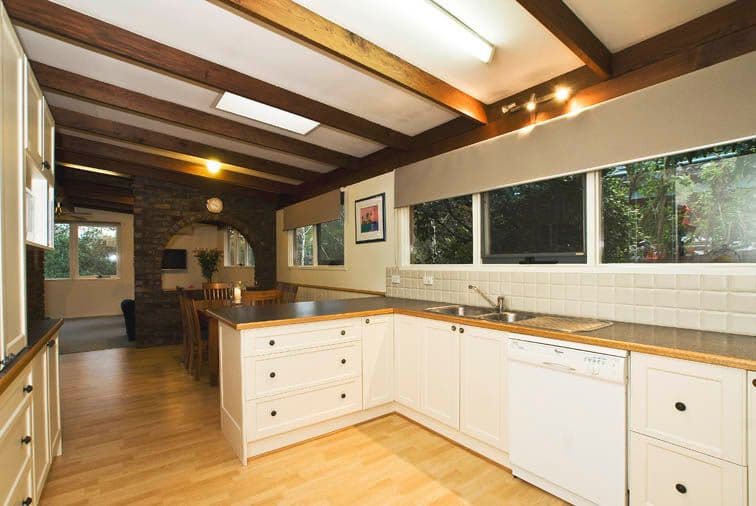 6 Baradine Road, MOOROOLBARK VIC 3138, Mooroolbark - Thumbnail 4