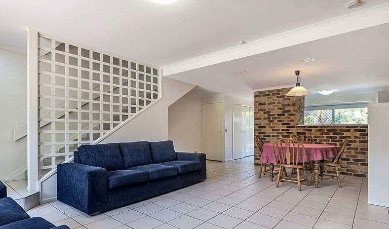 32 Rainey Street, Chermside QLD 4032, Chermside - Thumbnail 2