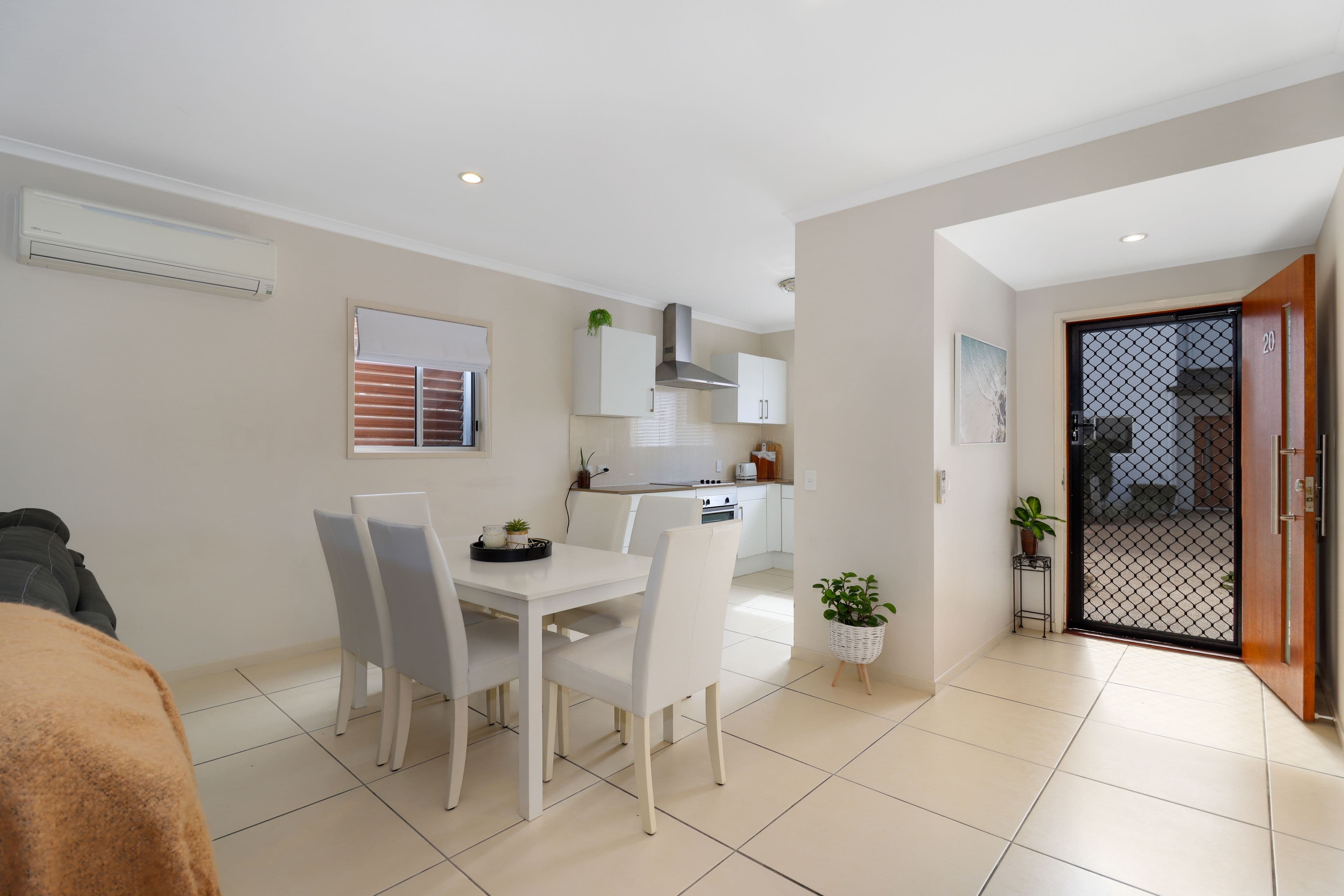26-28 Hunter Street, Pialba QLD 4655, Pialba - Thumbnail 6