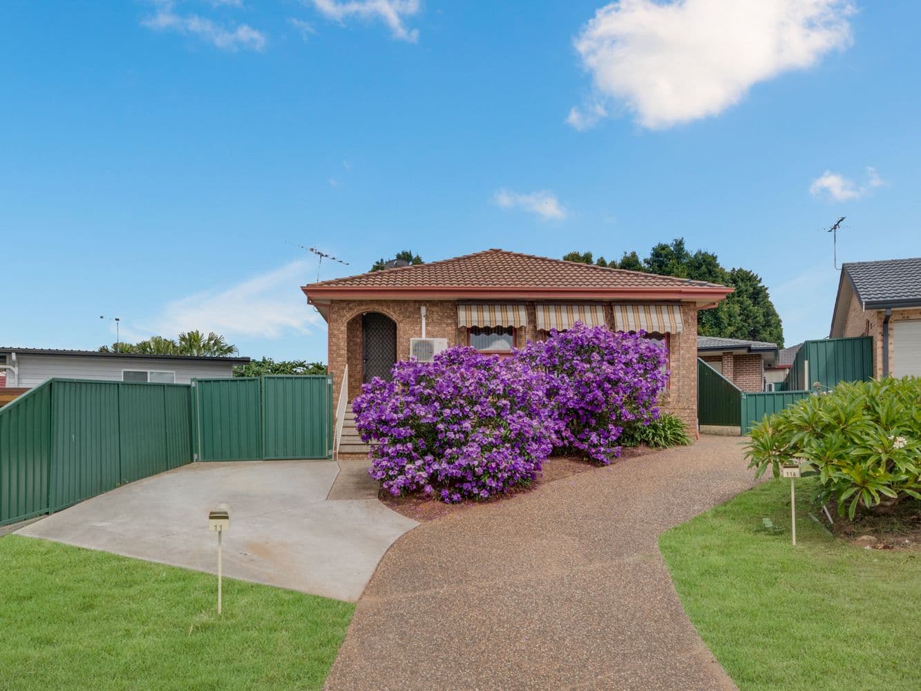 11 & 11A Roderigo Close, Rosemeadow NSW 2560, Rosemeadow - Thumbnail 3