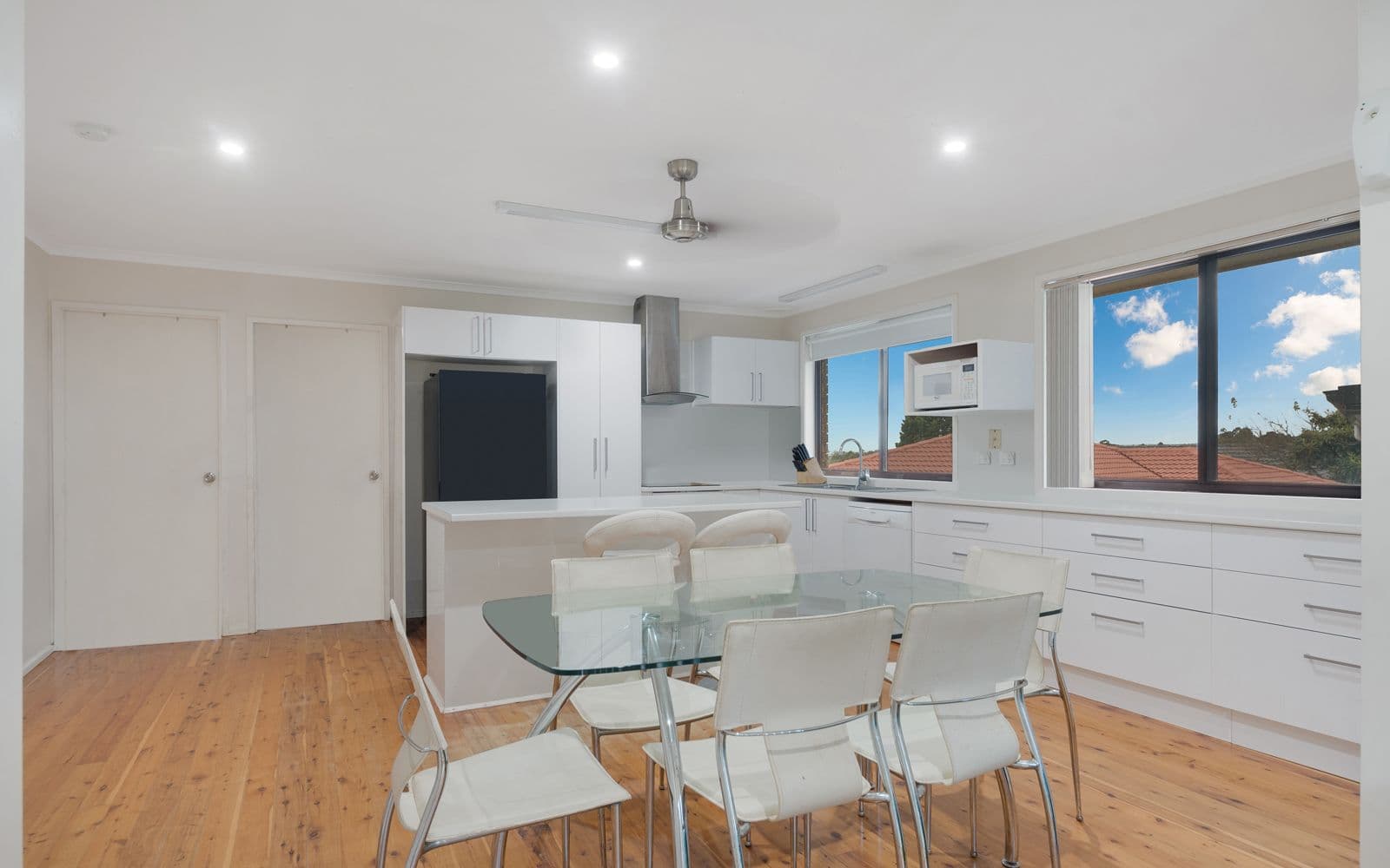 11 & 11A Roderigo Close, Rosemeadow NSW 2560, Rosemeadow - Thumbnail 5