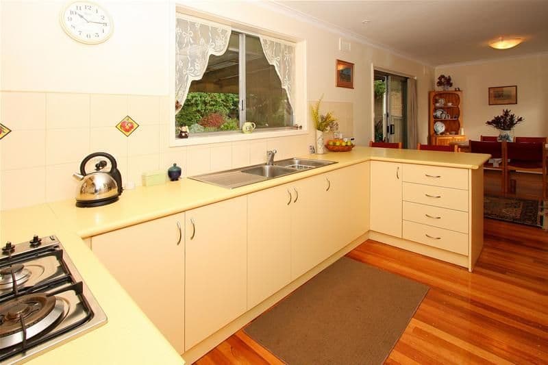 3 Maureva Court, BUNDOORA VIC 3083, Bundoora - Thumbnail 7