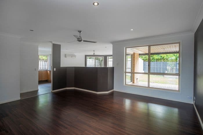 10 Enderbury Crescent, PACIFIC PINES QLD 4211, Pacific Pines - Thumbnail 5