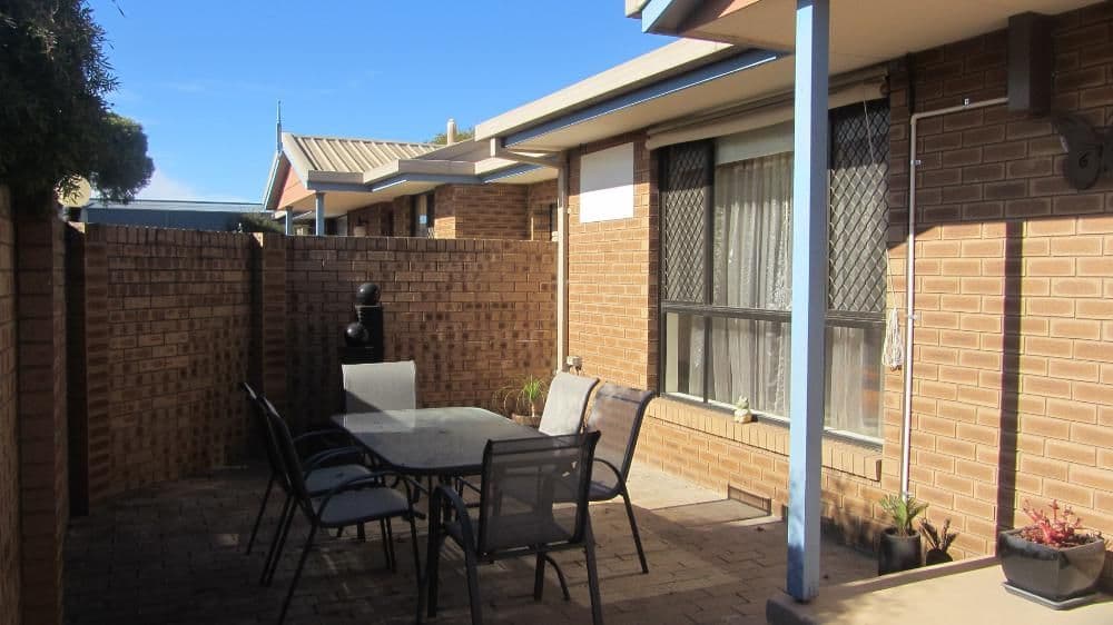 252 Olive Street, ALBURY NSW 2640, South Albury - Thumbnail 3