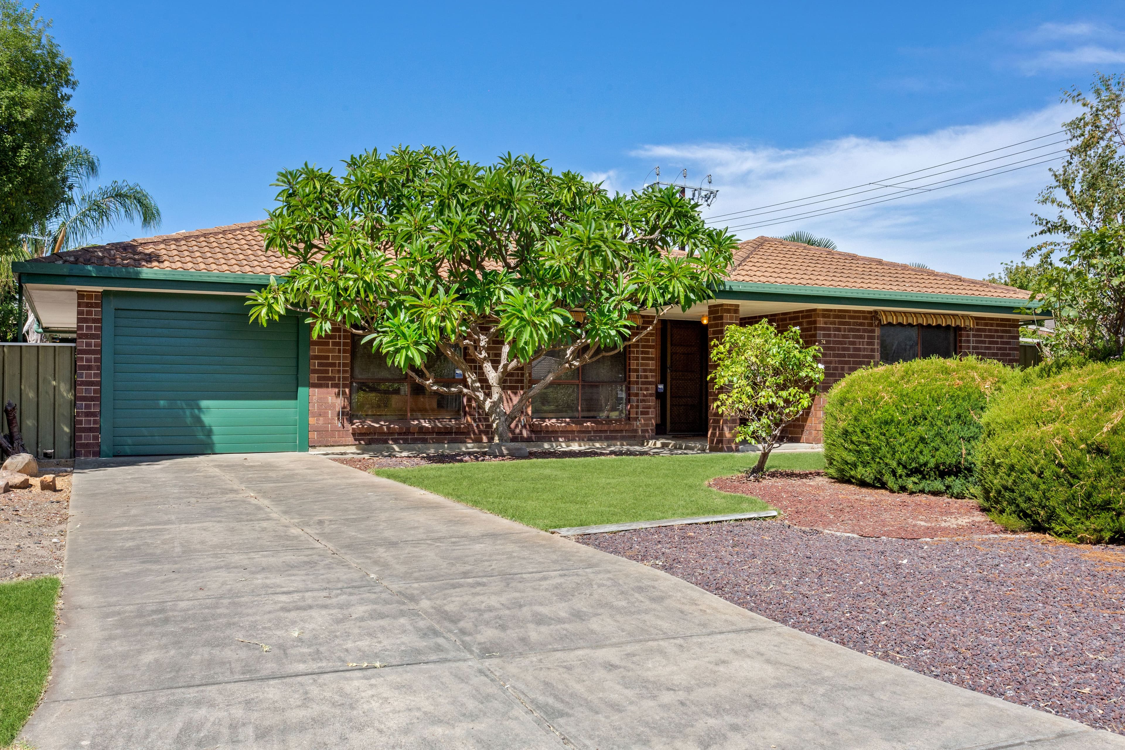 74 Richards Drive, Morphett Vale SA 5162, Morphett Vale - Thumbnail 2