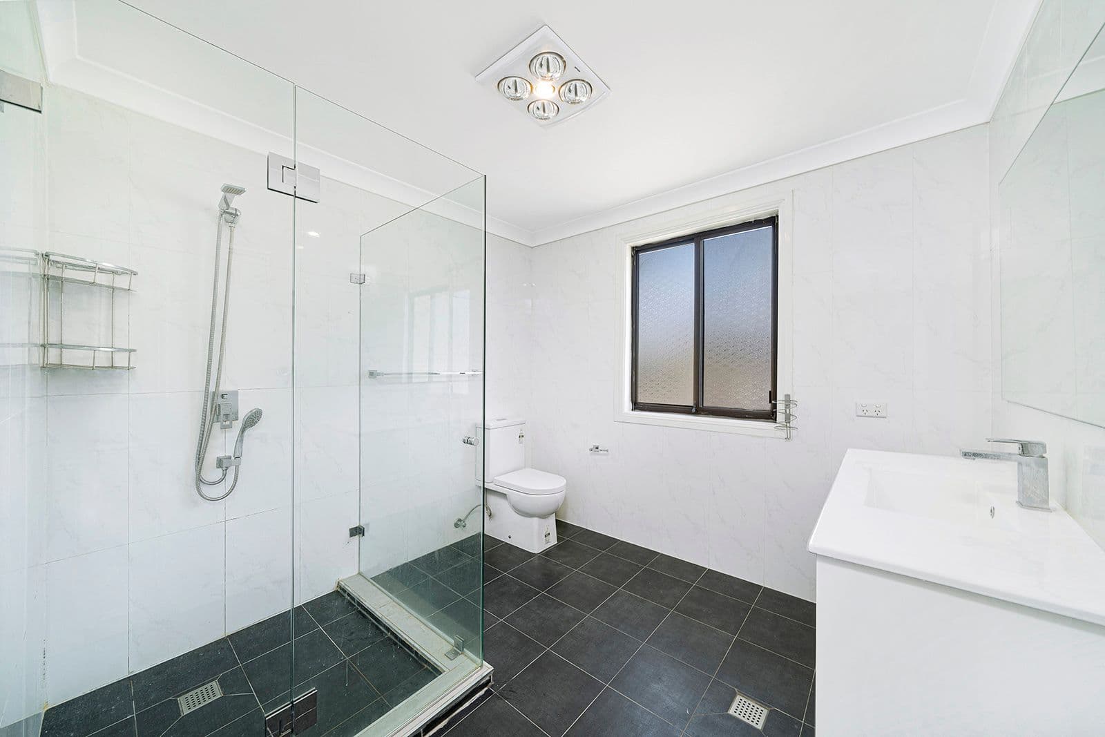 2 Valerie Street, Mount Pritchard NSW 2170, Mount Pritchard - Thumbnail 2