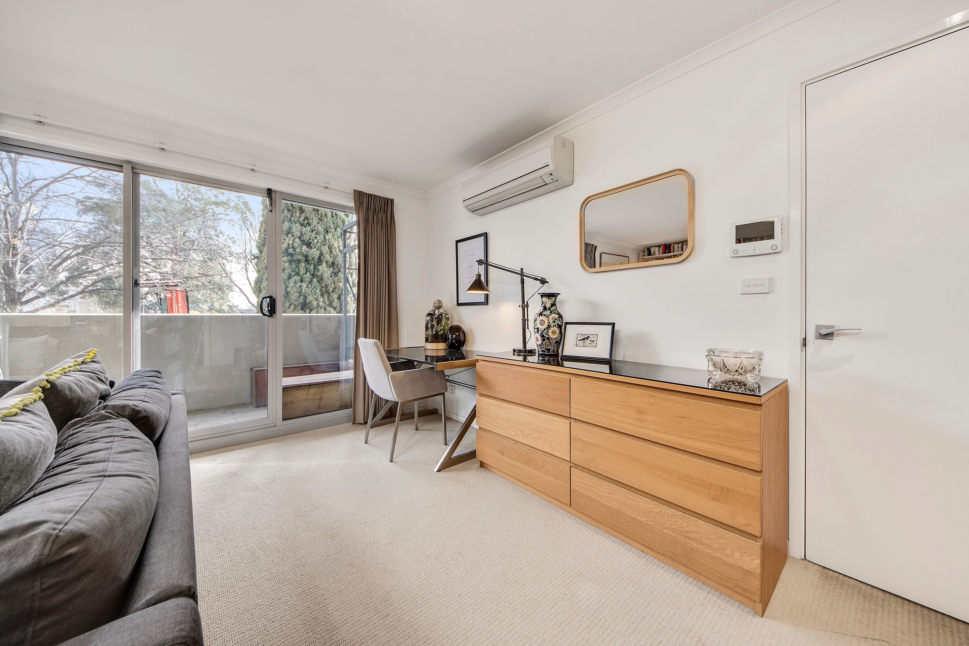 16 Wakefield Avenue, Braddon ACT 2612, Braddon - Thumbnail 5