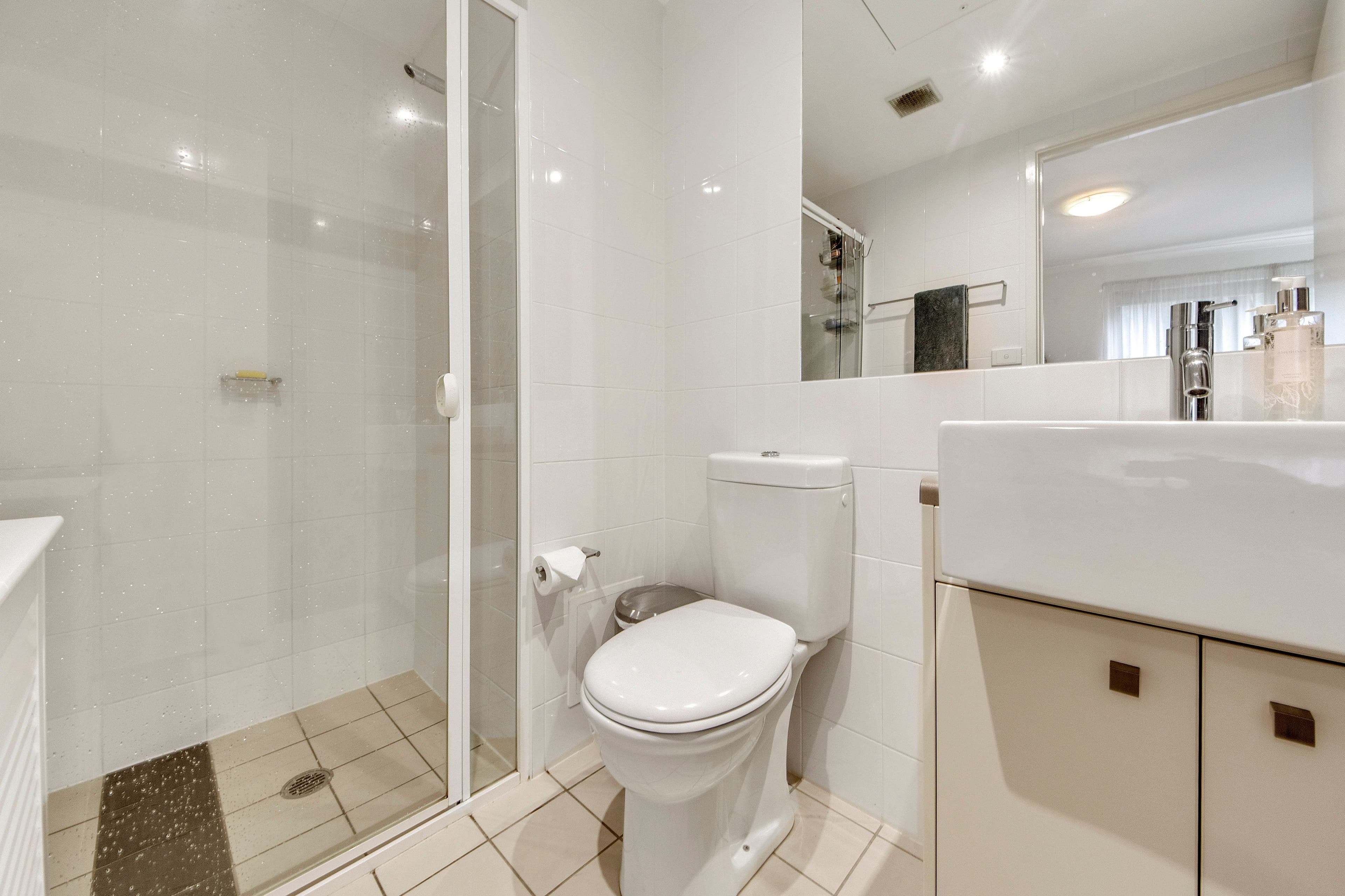 16 Wakefield Avenue, Braddon ACT 2612, Braddon - Thumbnail 7