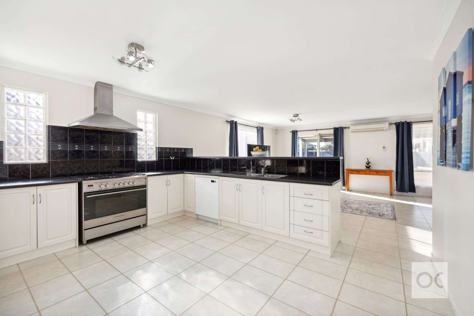 83 Quinliven Road, Port Willunga - Thumbnail 3