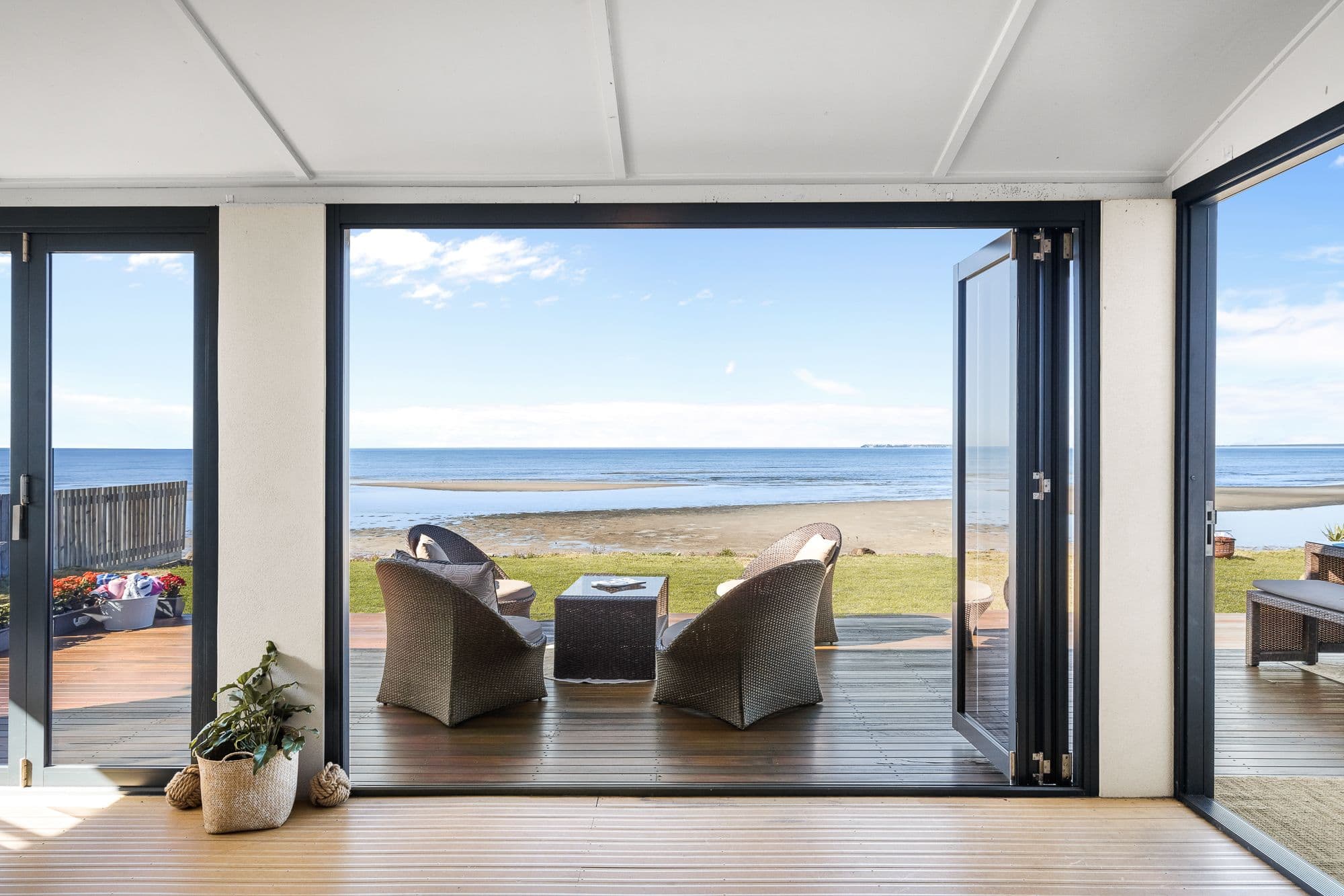 26 BAYSIDE Drive, Beachmere QLD 4510, Beachmere - Thumbnail 5